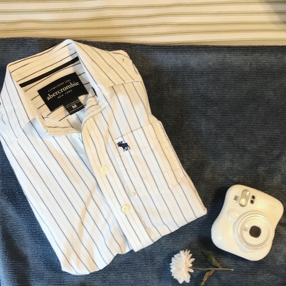 abercrombie kids • button down shirt - Picture 2 of 3